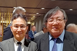 (左) 阪大消化器外科教授江口英利先生 (右) 阪大大学院招聘教授で当院総院長の画像